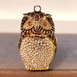 Vintage Victoria Wieck great horned owl pendant clock